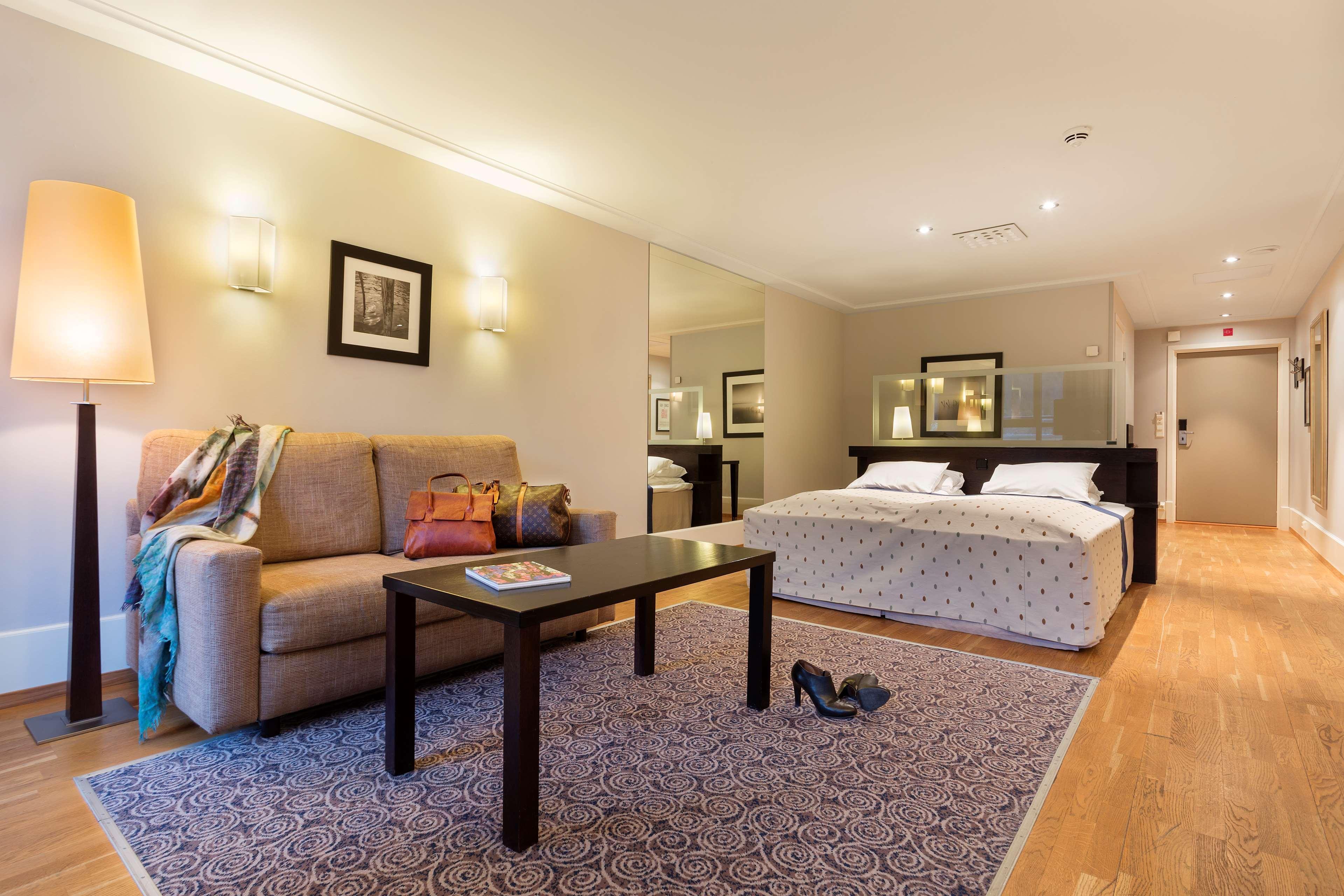 Scandic Sunnfjord Hotel & Spa Фёрде Экстерьер фото