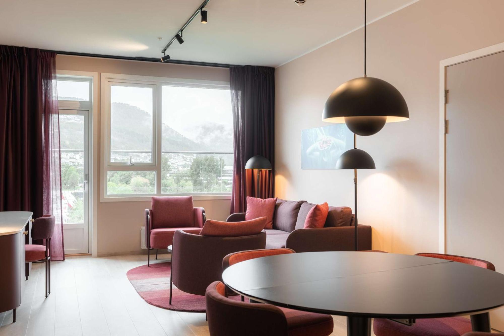 Scandic Sunnfjord Hotel & Spa Фёрде Экстерьер фото