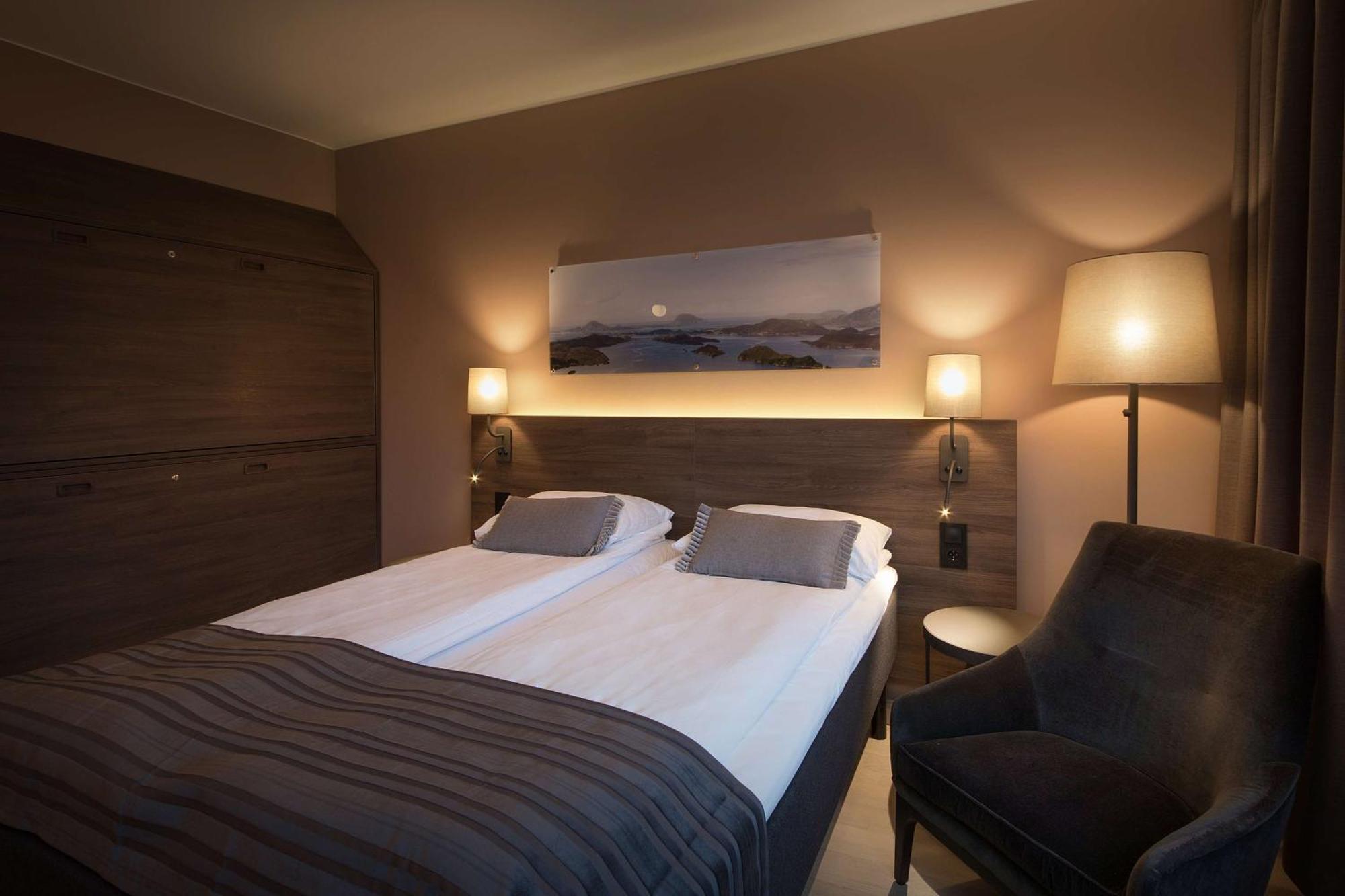 Scandic Sunnfjord Hotel & Spa Фёрде Экстерьер фото