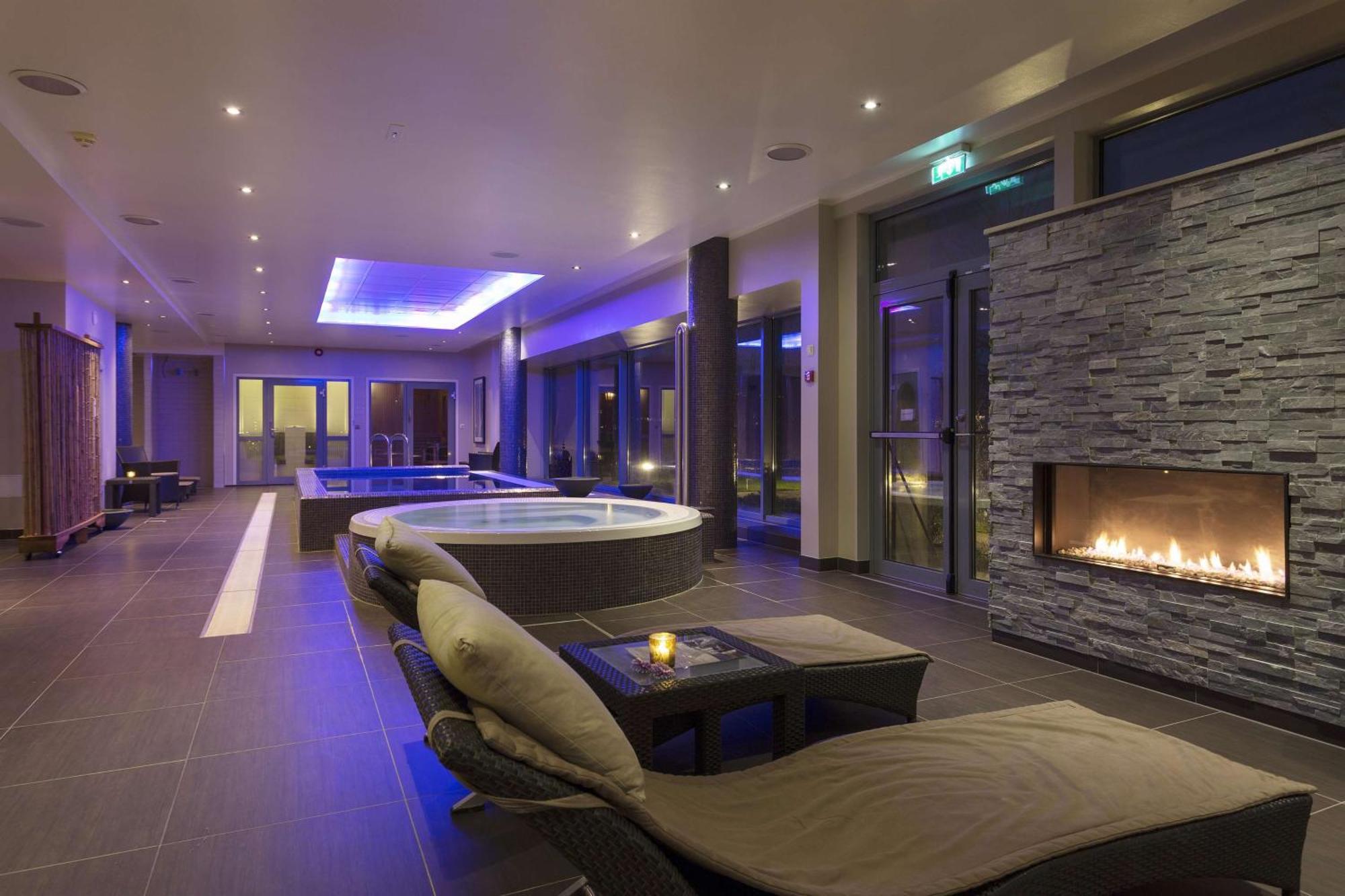 Scandic Sunnfjord Hotel & Spa Фёрде Экстерьер фото