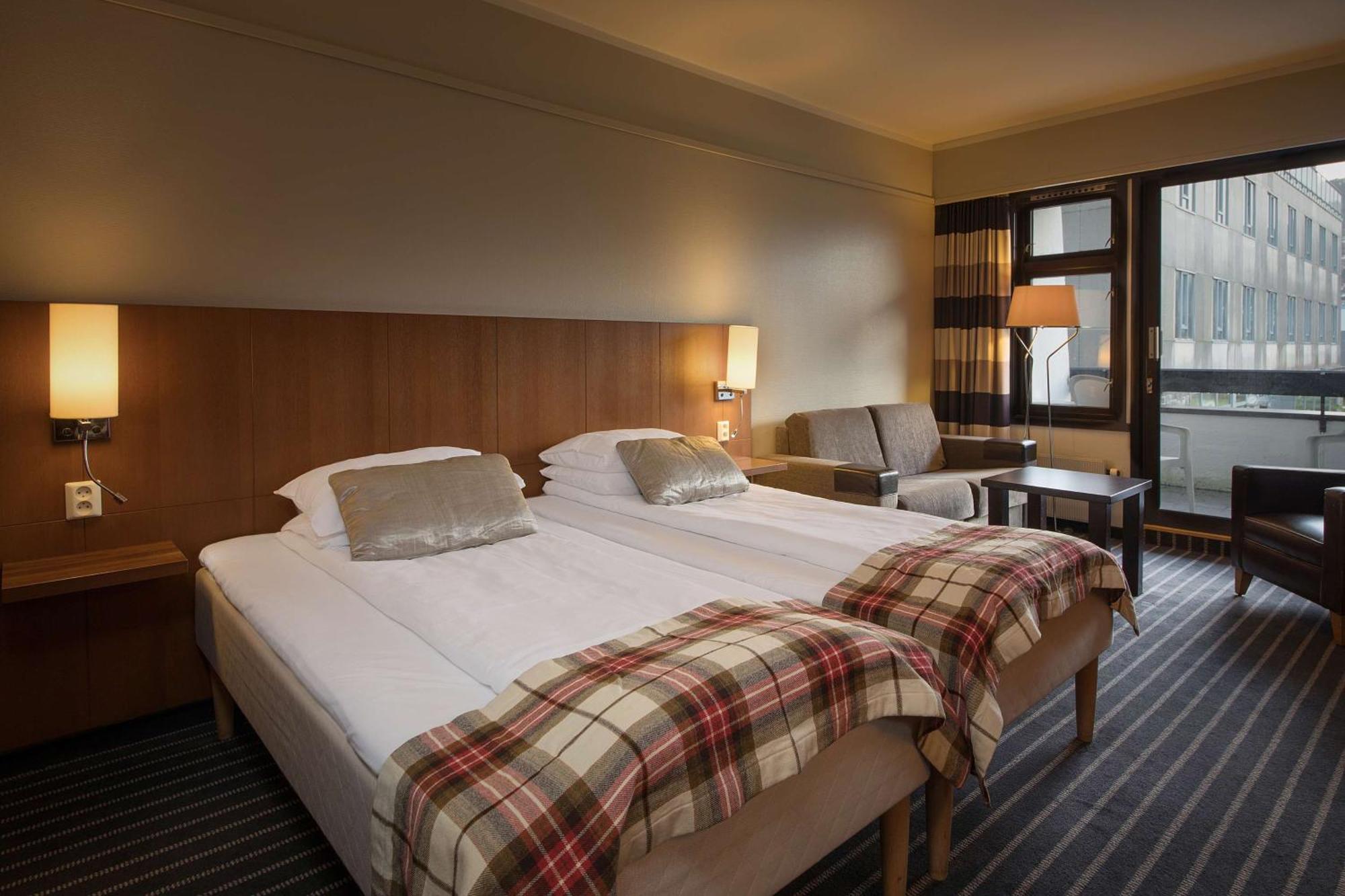 Scandic Sunnfjord Hotel & Spa Фёрде Экстерьер фото